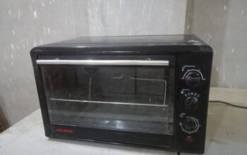 فرن كهربائي بحاله جيده للبيع