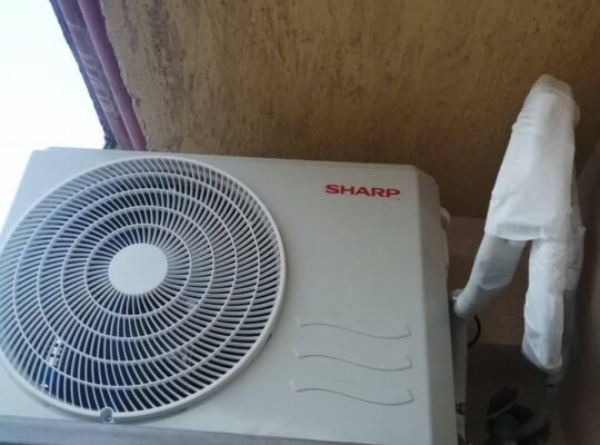 تكييف شارب 1.5 حصان ساخن بارد ديجيتال